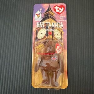 Ty Britannia the Bear - international bear collection